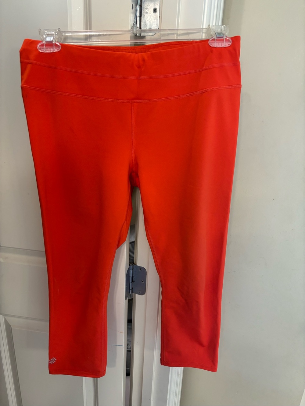 Athleta Bright Orange Capri Performance Leggings